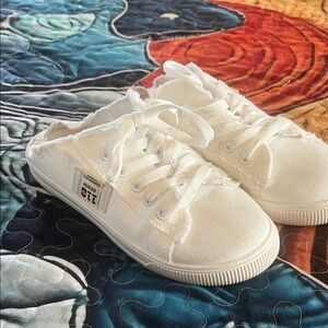 White Canvas Sneakers with Frayed Edges